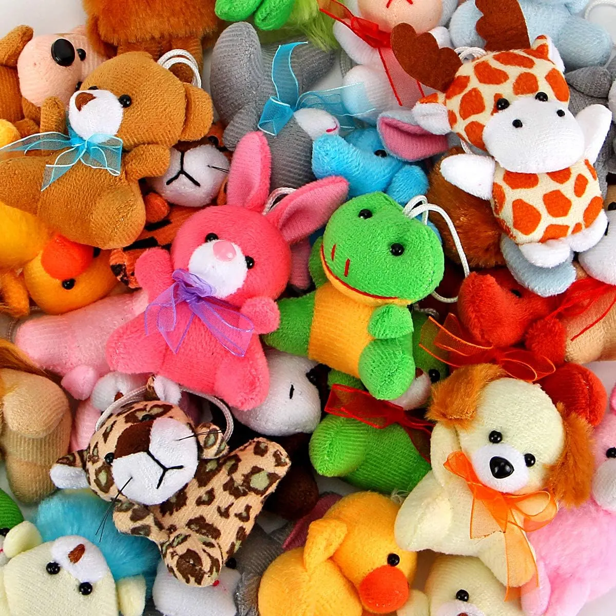Aitbay 30 Pack Mini Plush Animals Toys Set, Cute Small Stuffed Animal Keychain Set for Party Favors, Kids Valentine Gift Easter Egg Filter, Goodie Bag Fillers, Carnival Prizes, Classroom Rewards