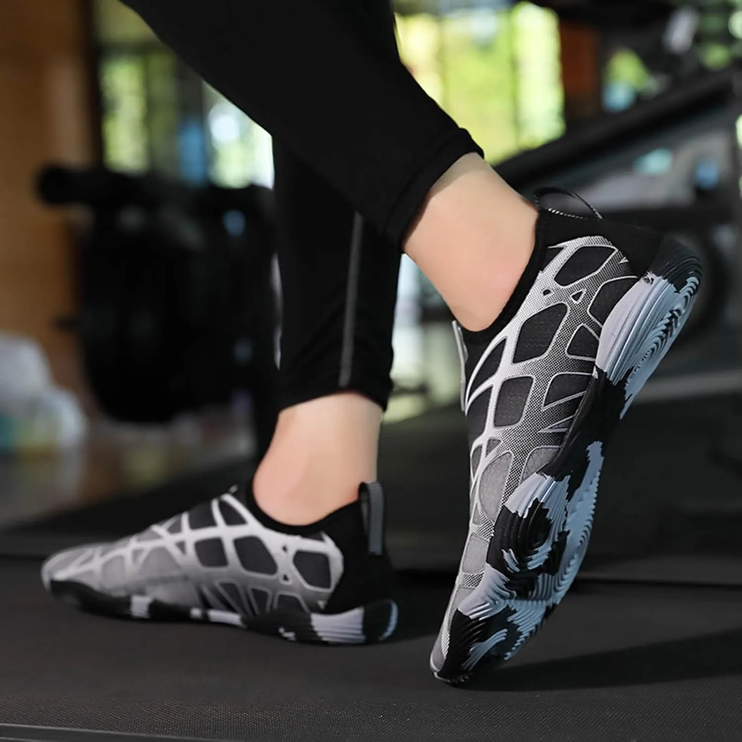 Couples Walking Outdoor Sports Non Slip Beach Fishing Shoes Men's and Women's Mountaineering Sneaker Boots for Women