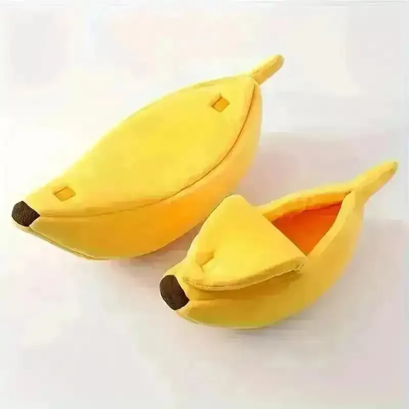 Cozy Banana-Shaped Winter Pet Bed