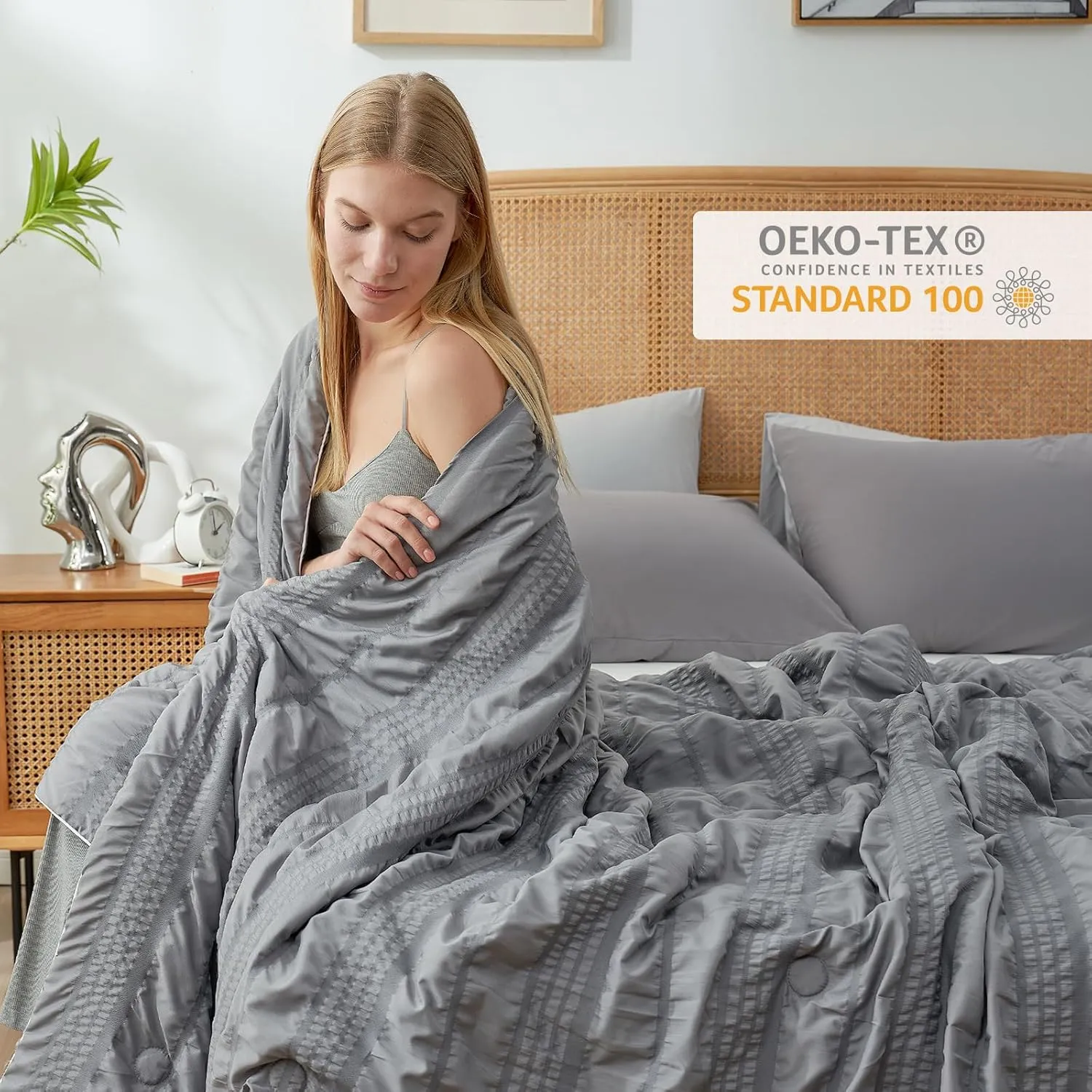 Cozy Bliss Seersucker Cooling Comforter Queen Size, Q-Max 0.4 Reversible Lightweight Cooling Blanket, Breathable Silk Smooth Summer Bedding Quilt for Hot Sleepers Night Sweats Dark Grey