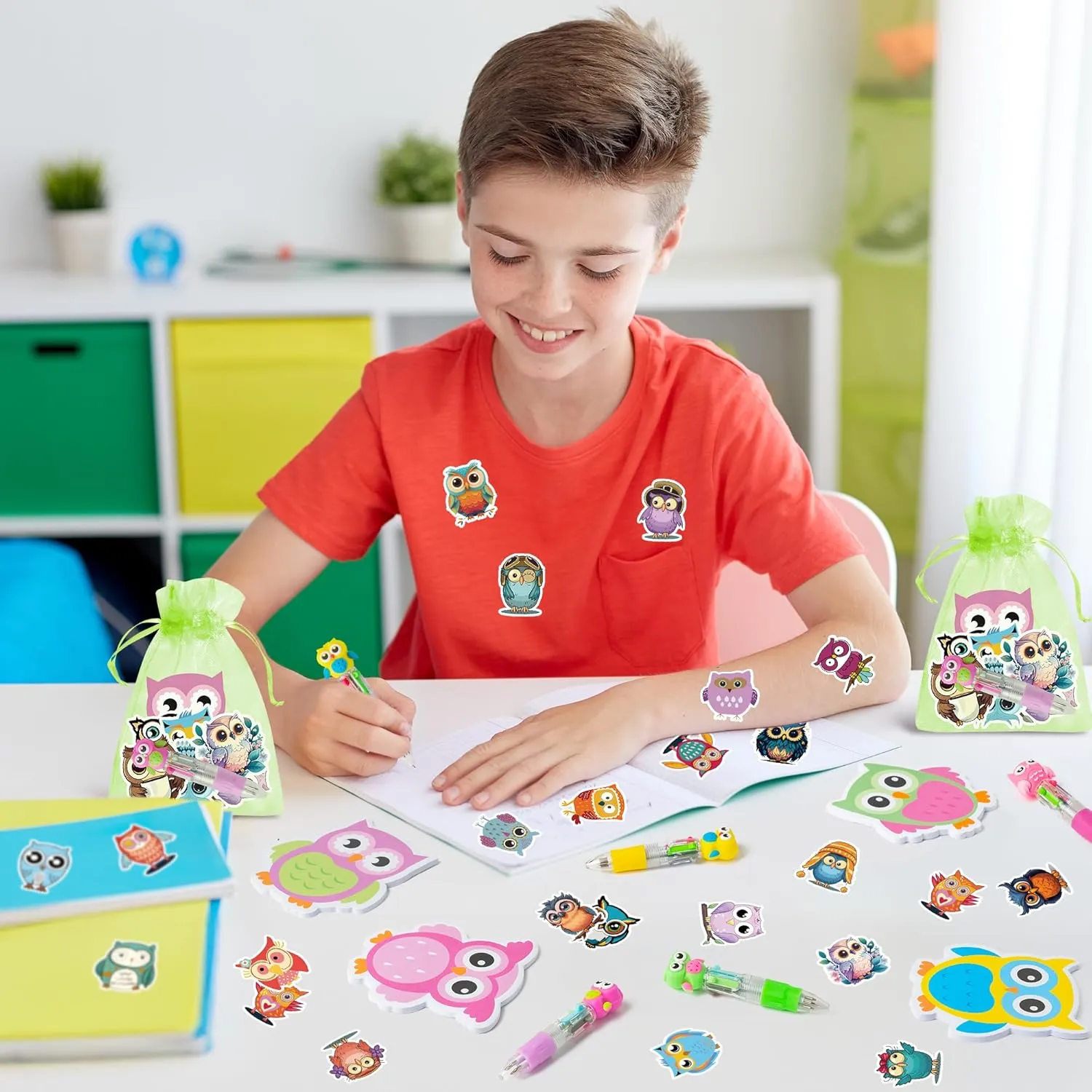 CY2SIDE Owl Stationery Party Gift - 12 Pack Fun Animal Prizes Set Include 4-in-1 Ballpoint Pen Sticky Note Sticker and Organza for Kids, Owl Theme Party Favors Goodie Bag Fillers for School Rewards