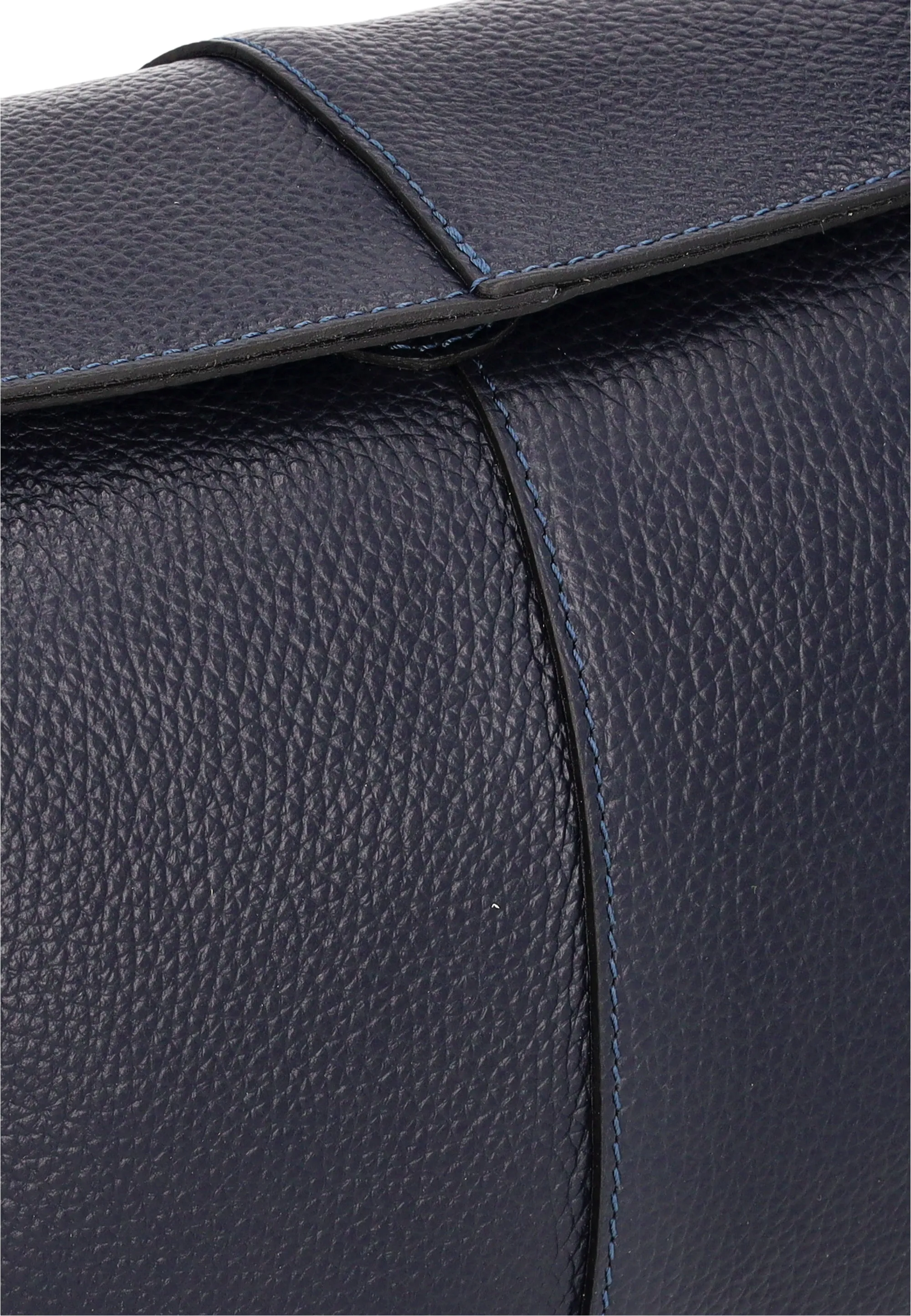 faina Women's Shoulder Bag