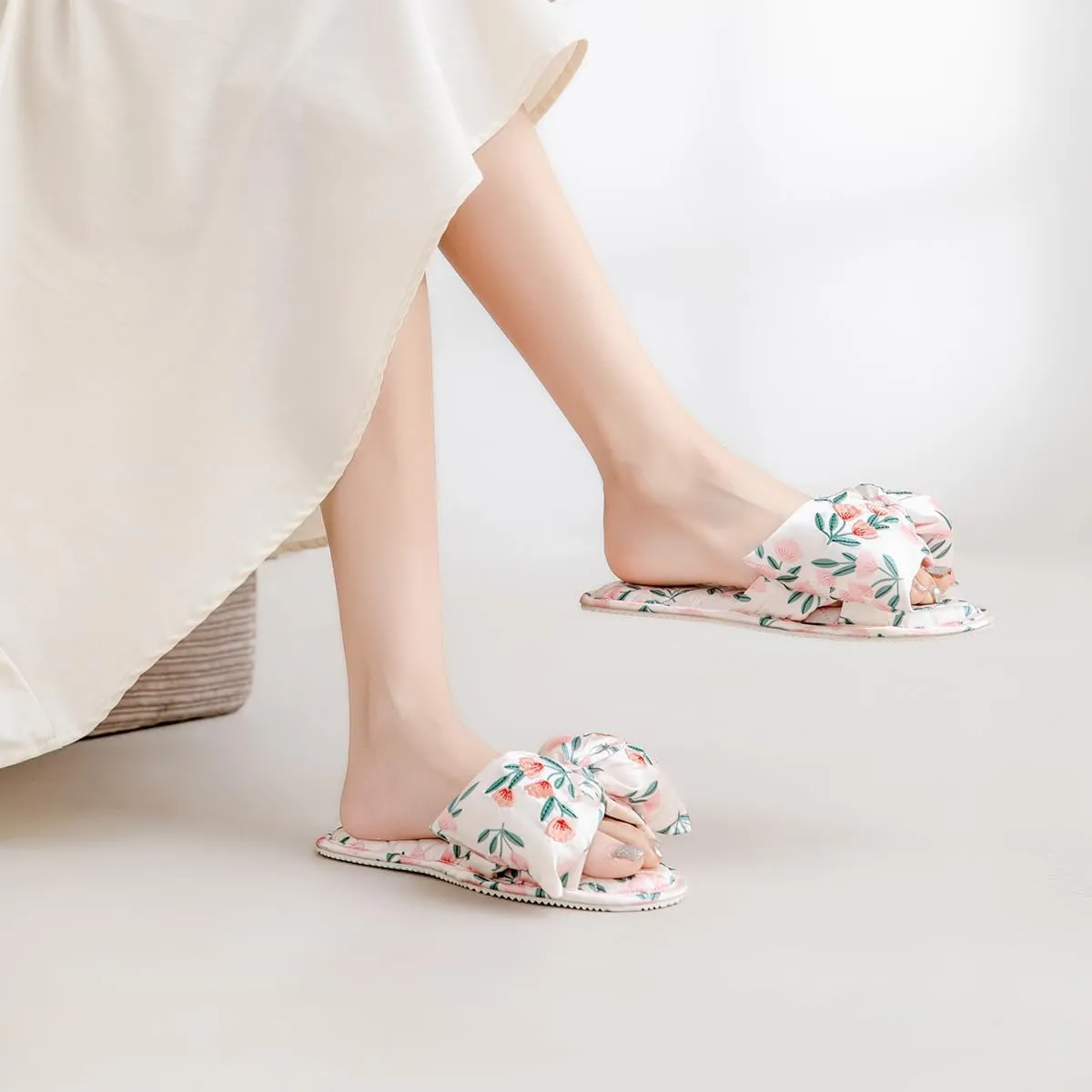 House Slippers For Women With Flower Embroidery Cute Bow Satin Slipper Home Sandals For Home Bedroom Indoor Party Travel