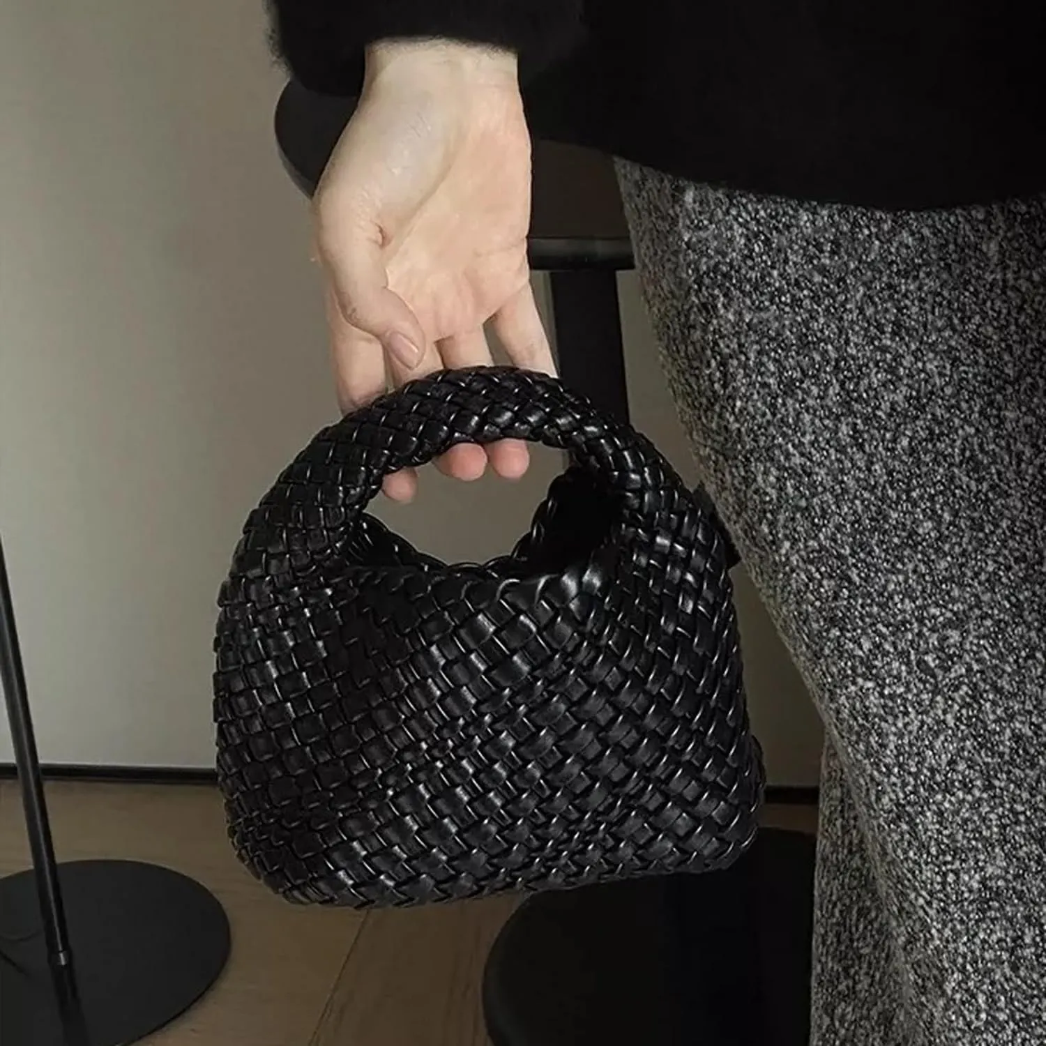 JINMANXUE Fashion Handbag for Women, Woven Tote Bucket Composite Bag, Knitting Chain Crossbody Shoulder Purse