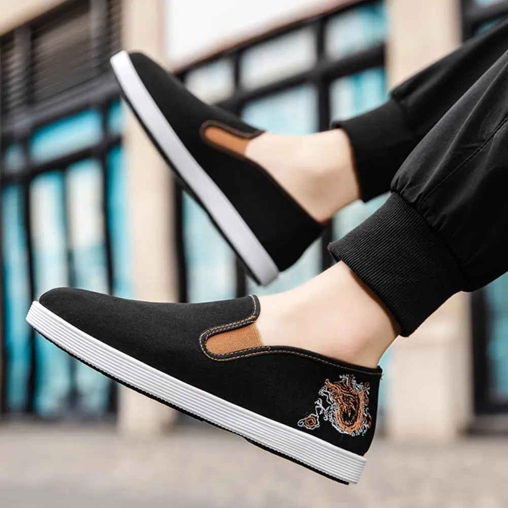 Kung Fu Slippers Tai Chi Shoes Embroidered Shoes Old Beijing Shoes Unisex Rubber Sole Martial Art Sports Shoes Chinese Traditional Slippers Men and Women