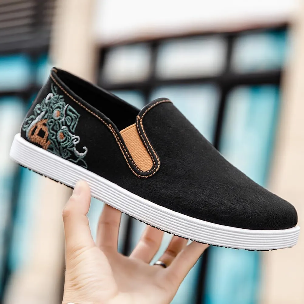 Kung Fu Slippers Tai Chi Shoes Embroidered Shoes Old Beijing Shoes Unisex Rubber Sole Martial Art Sports Shoes Chinese Traditional Slippers Men and Women