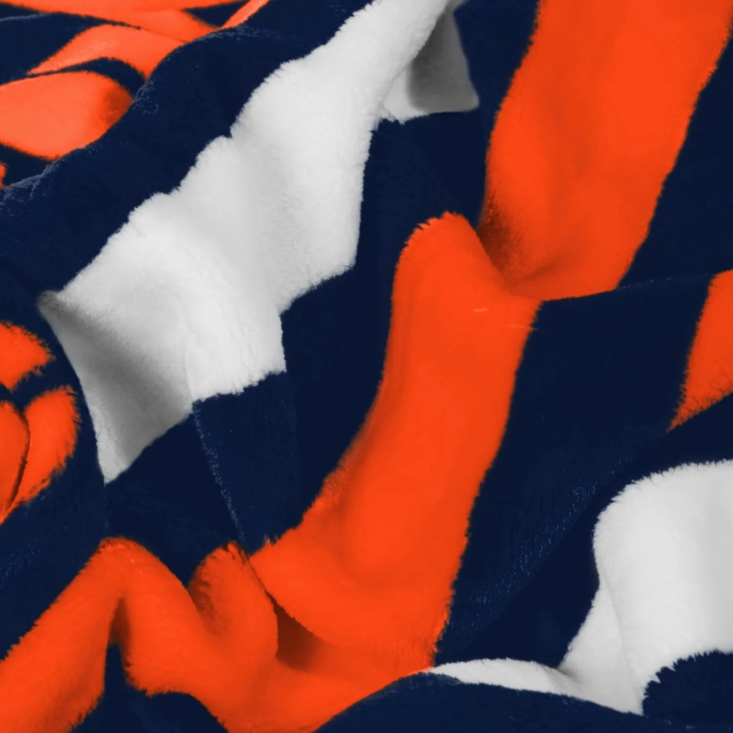Logo Brands NCAA Raschel Throw Blanket – 50 x 60 Soft Fleece Blanket, Officially Licensed Collegiate Design, Cozy Throw for Tailgating, Game Day, & Home Décor