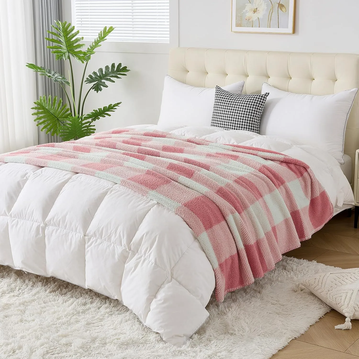 LURKA Checkered Sherpa & Polar Fleece Throw Blanket - 2-Sided Luxury Hypoallergenic Blankets for Couch, Bed, Pets (Powder Pink, Throw(50"x60"))