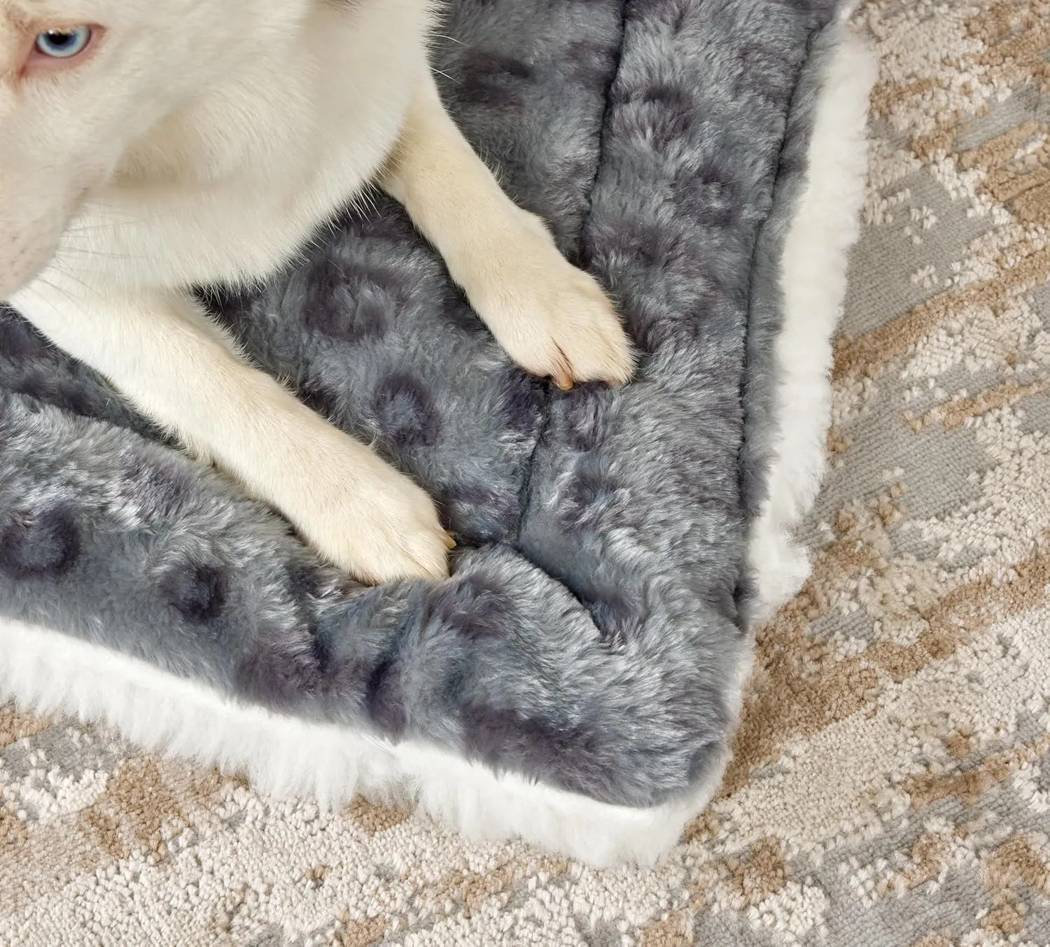 MidWest Homes for Pets Reversible Pet Bed; Machine Washable; Great for Medium Dog Breeds; Spotted Gray; 30"; 40230-FVGYS