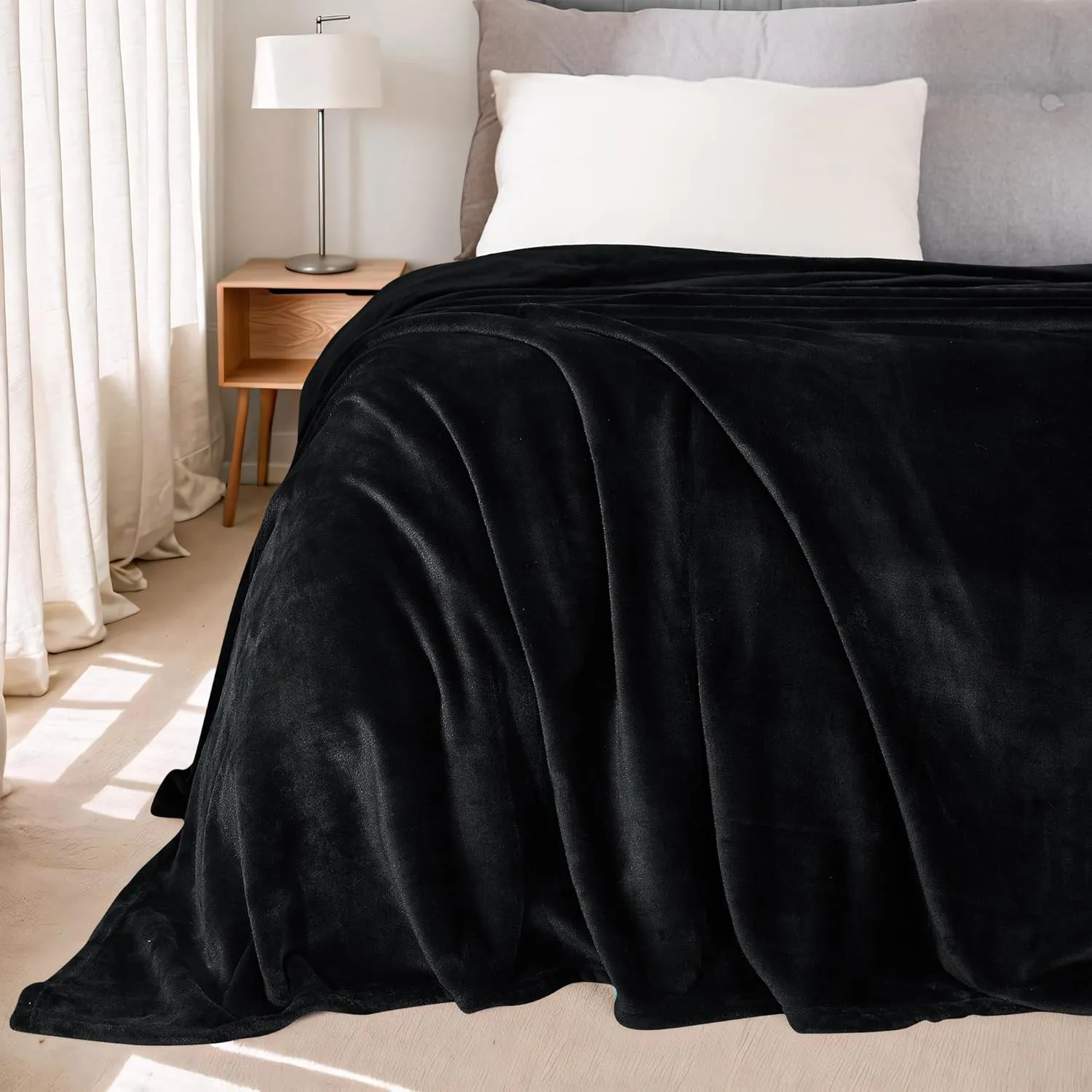 NICETOWN Fleece Queen Blanket Black - Bed Soft Lightweight Plush Fuzzy Cozy Luxury Microfiber Anti-Static Fuzzy Blanket, 90x90 inches