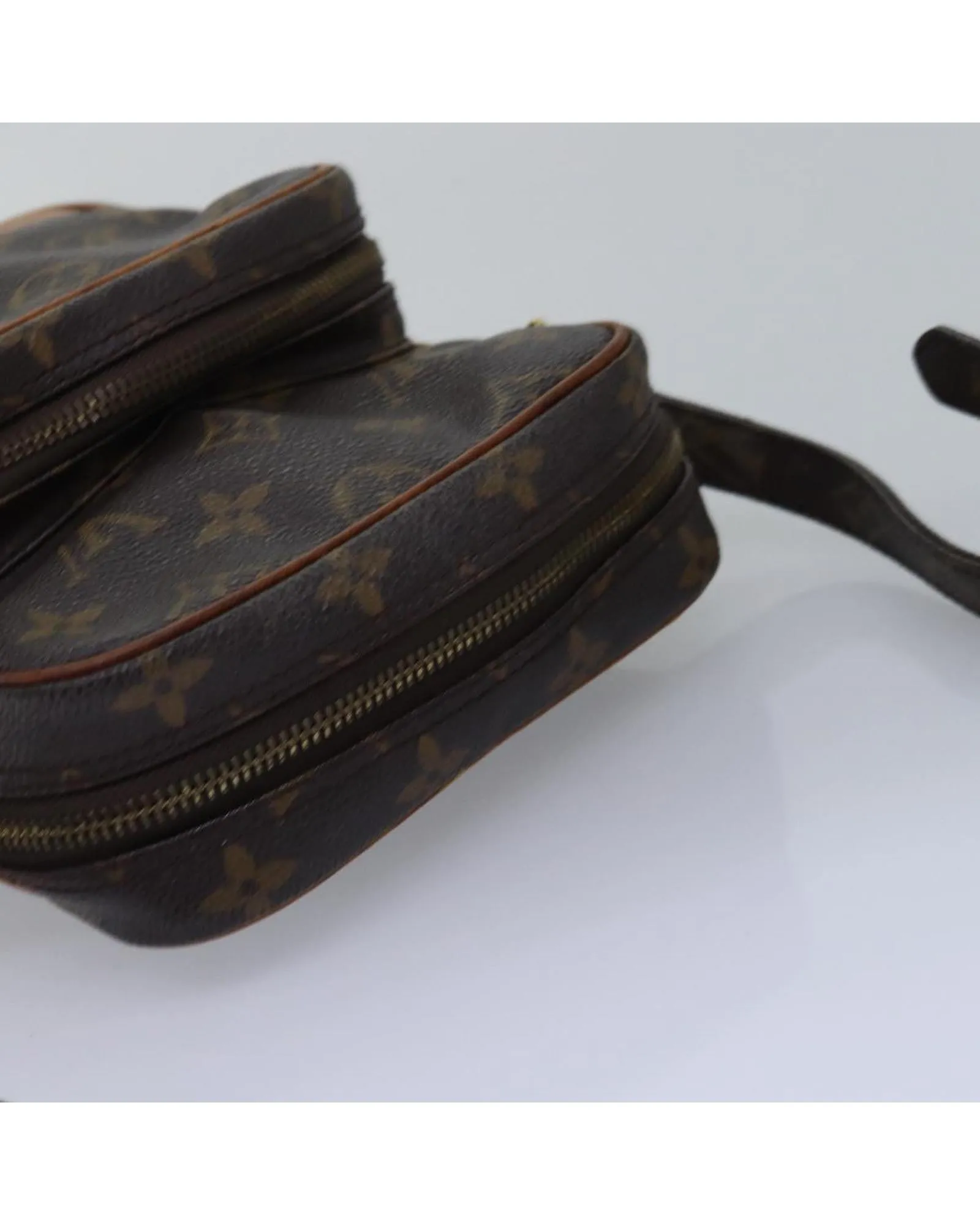 Pochette Crossbody bag