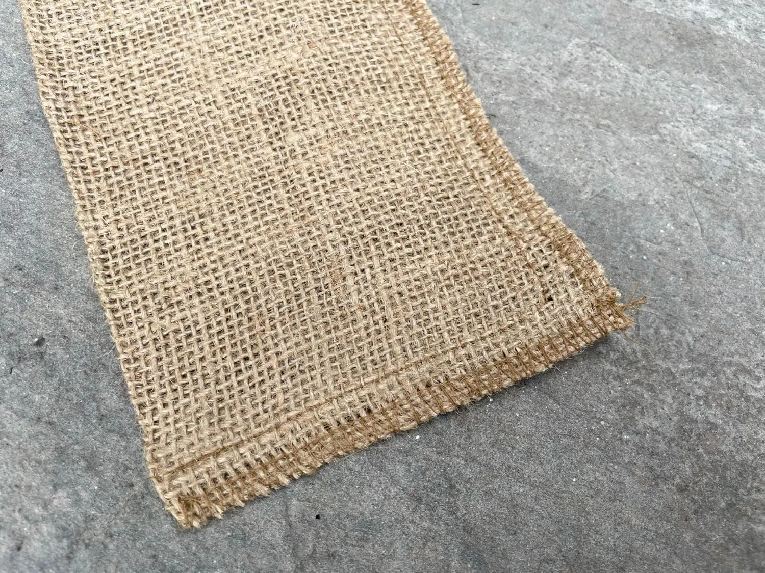 Sandbaggy 4" x 6" Small Burlap Bags With Drawstring - 100% Natural Jute - Gift Bags, Party Favors (25)