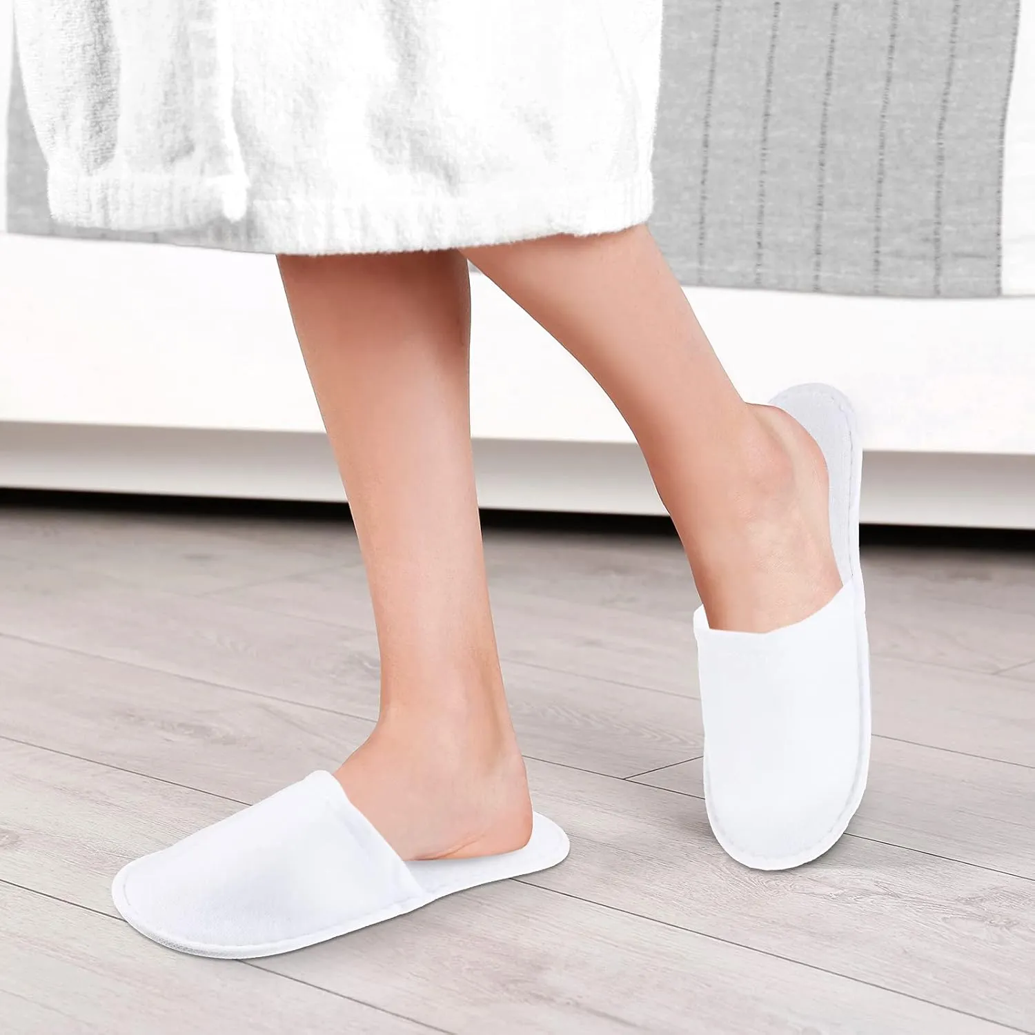 SATINIOR 20 Pairs Disposable Slippers Non-Slip Closed Top Slippers Unisex Spa Slippers for Hotel Travel Home Guest Massage Supplies, 2 Sizes