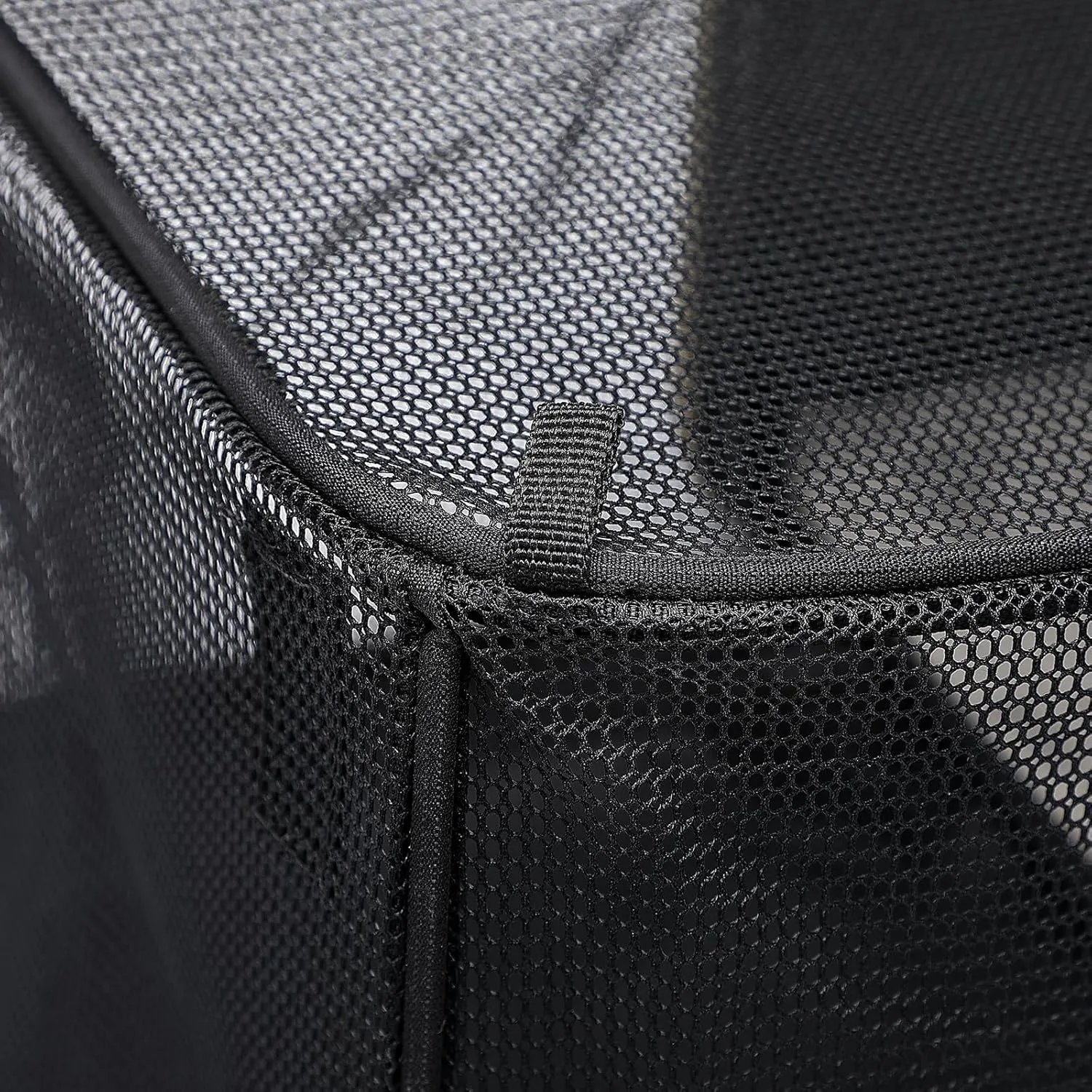Soft-Sided Cat Carrier Airline Approved - Pet Travel Carrier for Medium Cat Small Puppy Under 11 Lbs, Sturdy Transport Cat Dog Carrier 1 Side Expandable Fabric Pet Home(Black)