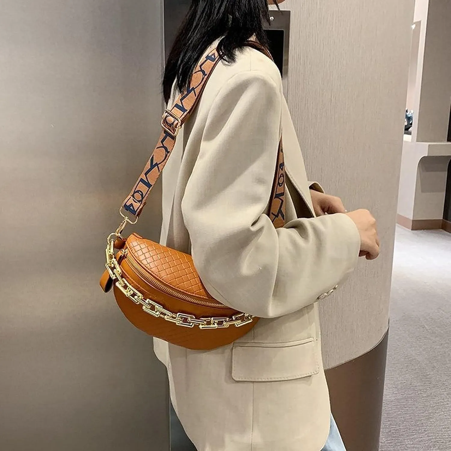 Thick Chain Women's Fanny Pack Plaid leather Waist Bag Shoulder Crossbody Chest Bags Luxury Designer Handbags Female Belt Bag (Brown)