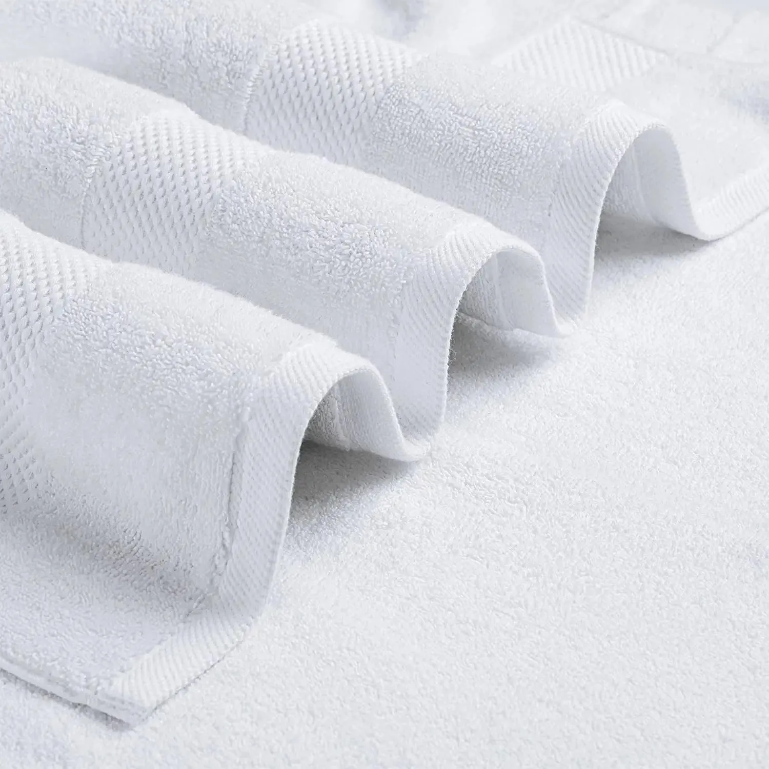 White Bath Towel Set - 100% Cotton Towels for Bathroom by Marriott Hotel (2 Piece Towel Set)